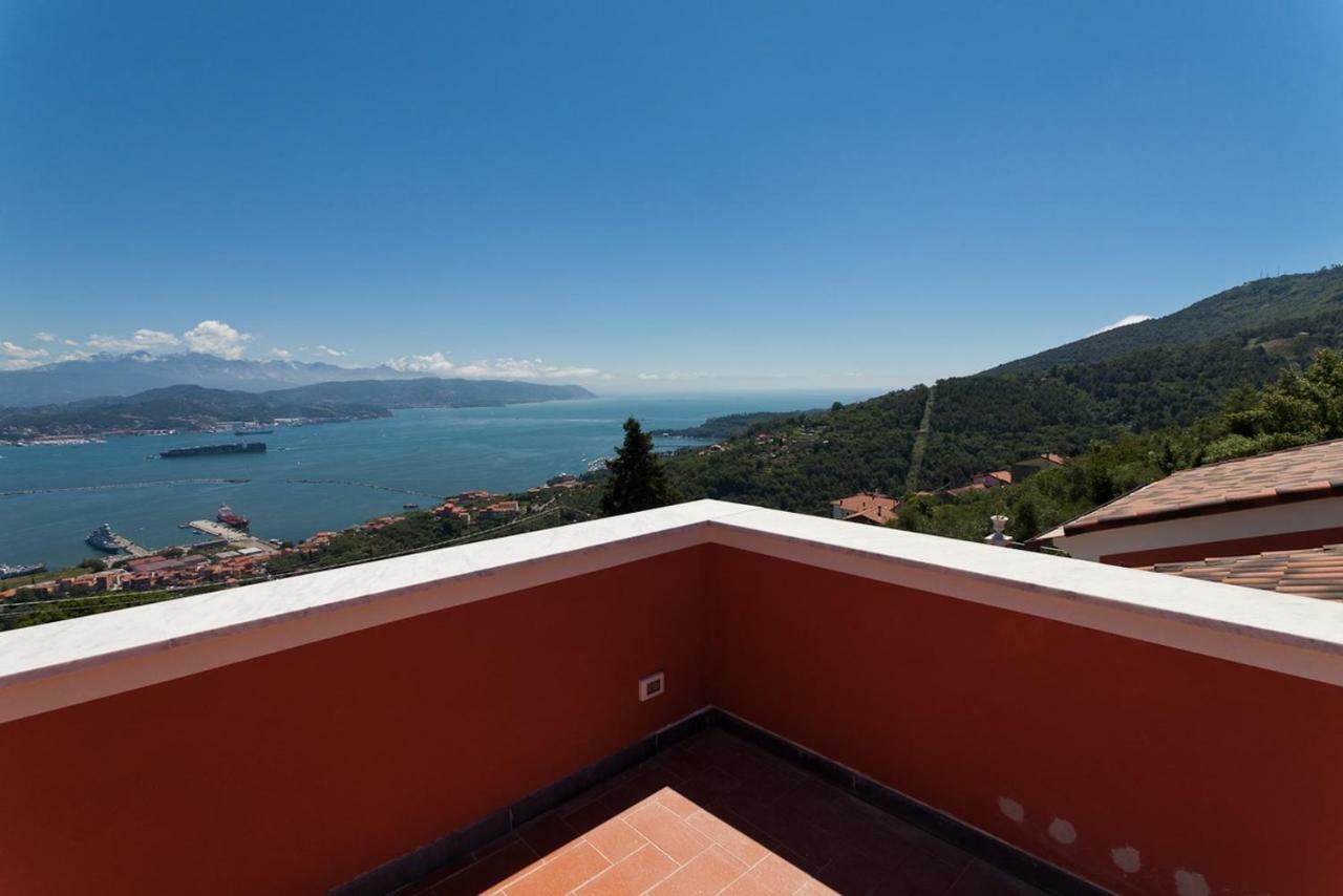 Villa Bellosguardo Apartments La Spezia Exterior photo